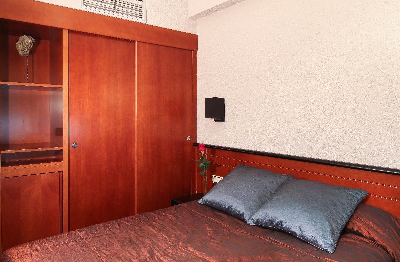 Hotel Derby Barcellona Esterno foto