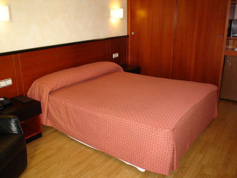 Hotel Derby Barcellona Esterno foto